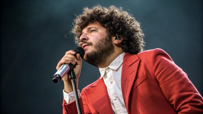 How Tall Is Benny Blanco